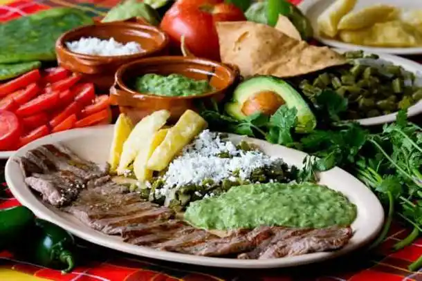 Comenzó en Gualeguaychú la Feria de las Colectividades