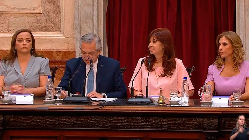 Fernández: "Hemos dejado los cimientos para construir el gran país que soñamos"