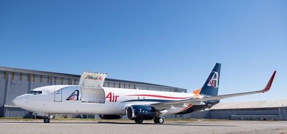AEI acuerda con Aviation Holdings 3 conversiones de cargueros B737-800SF