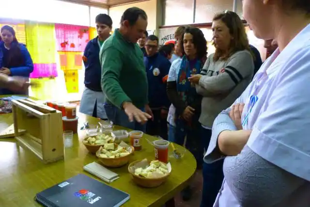 Se realizó en la Municipalidad el cierre de la campaña “Súmale miel a tu vida”