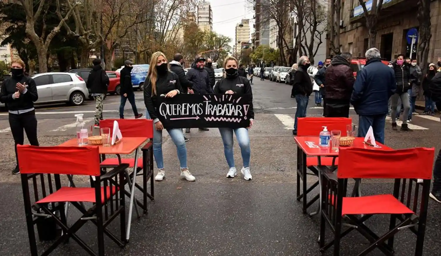 Mar del Plata: Concejales opositores presentaron proyecto para suspender el pago de tasas de locales gastronómicos