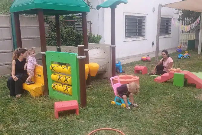 Inicio de clases en los espacios municipales de primera infancia en los barrio 30 de Mayo y San Luis