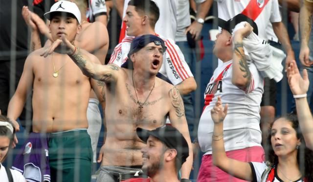 Varios hinchas de River Plate fueron detenidos en la previa del duelo ante Cerro Porteño 