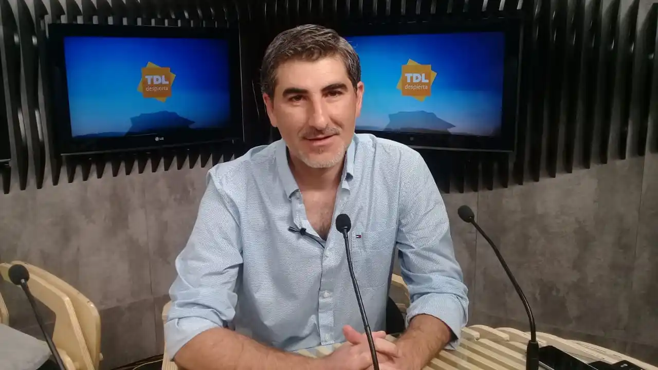 Preocupacion por la cantidad de gente durante el fin de semana en calles, plazas y parques