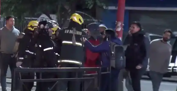 Se incendió un departamento en un edificio de barrio Abasto: conmoción y vecinos evacuados