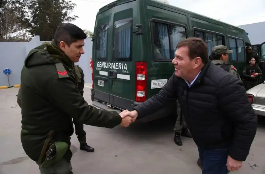 Montenegro confirmó que 500 gendarmes continuarán en la ciudad