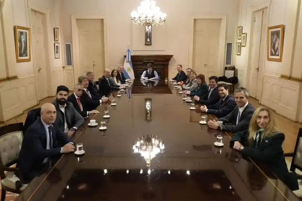 Milei reunió al gabinete después del Te Deum y le adelantó detalles de la reforma del Banco Central
