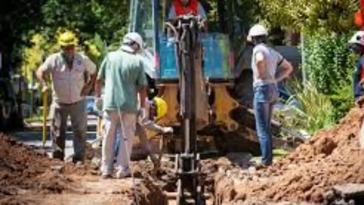 Comenzaron las obras de la red cloacal en Granadero Baigorria
