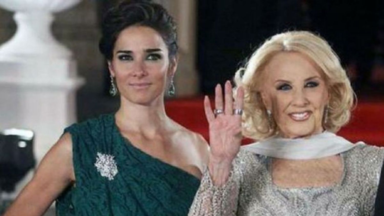 Mirtha Legrand y Juana Viale están afuera de El Trece