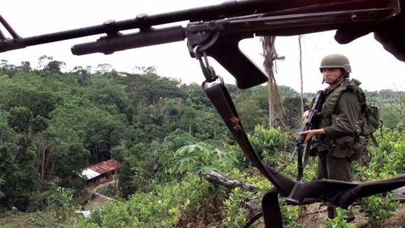DRAMA EN AMAZONAS: el Ejército atropella a los pobladores tras enfrentamiento con las FARC