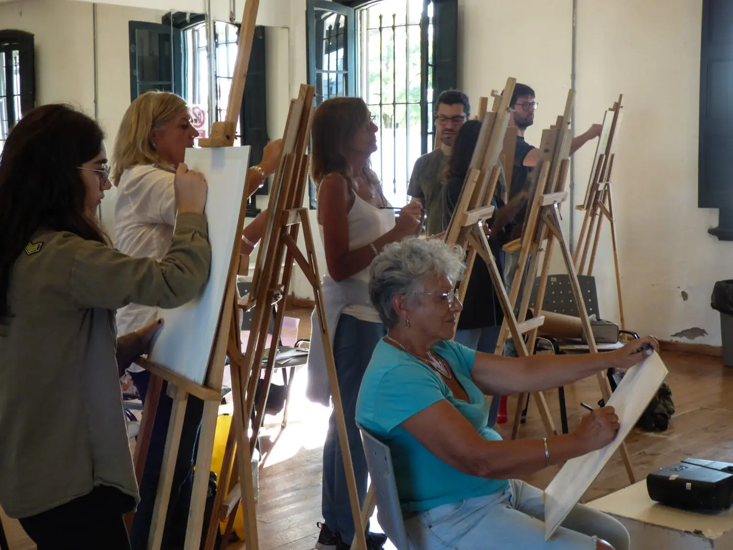 Exitoso seminario de dibujo en el Centro Cultural La Estación