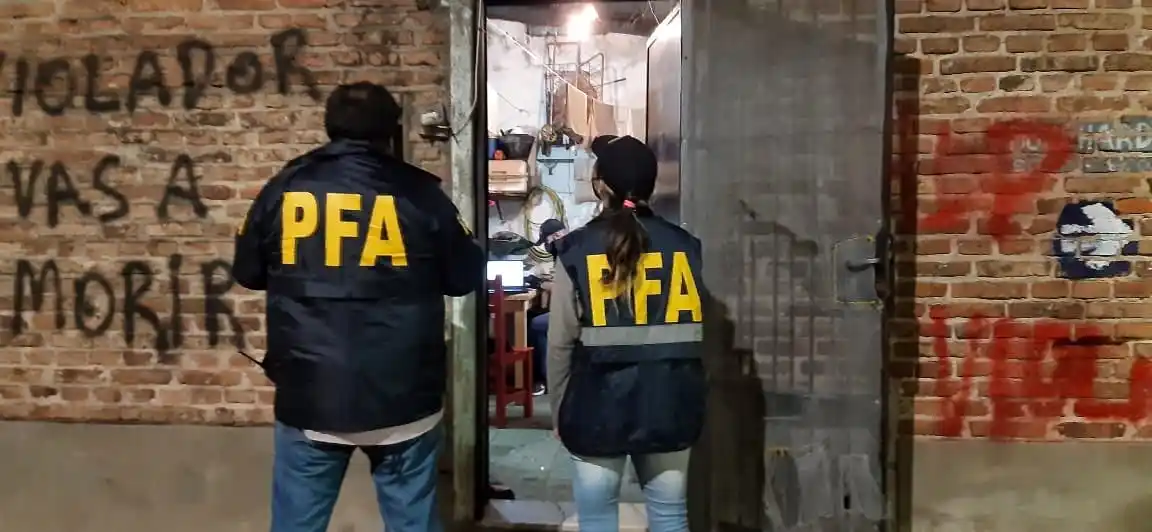 Rescatan a cinco víctimas de abuso y explotación sexual infantil en Lanús: Vecinos intentaron linchar a los 2 detenidos