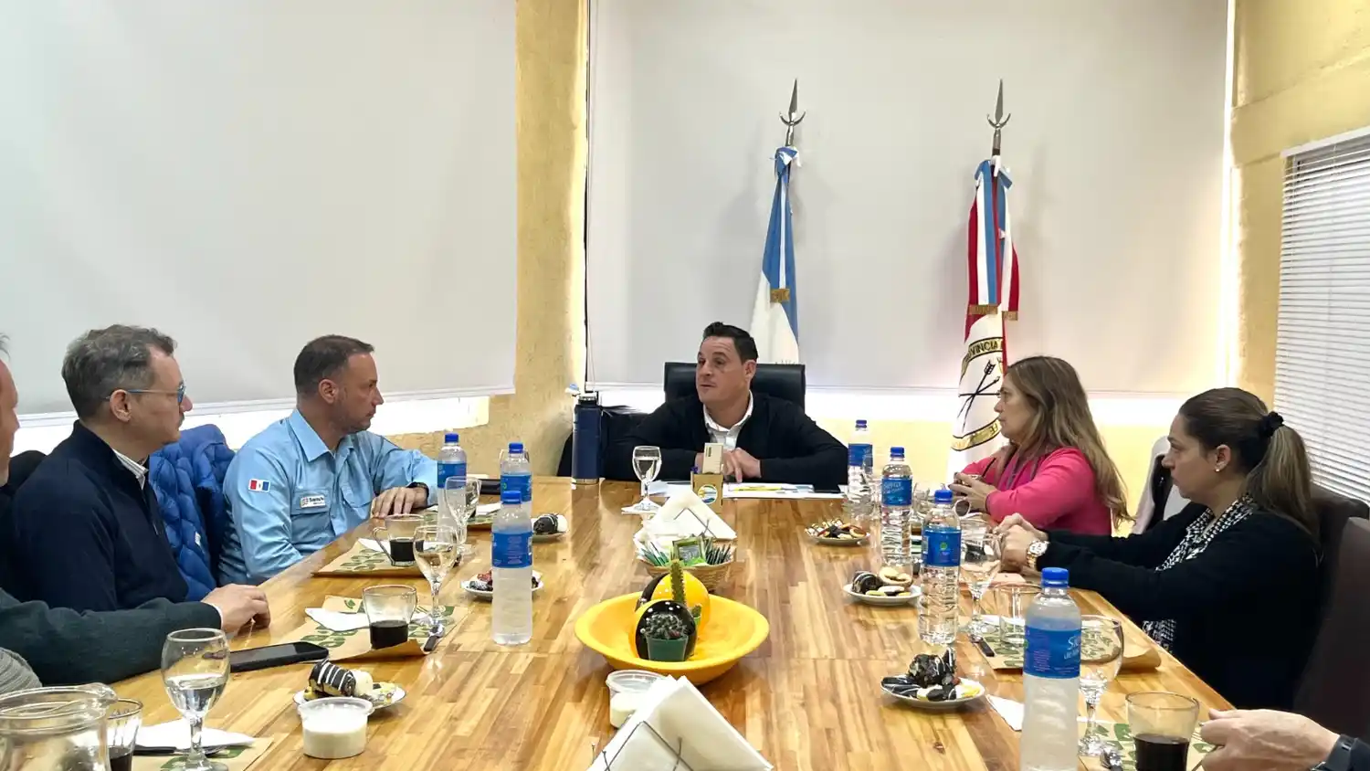 Reunión de trabajo en la localidad de Ricardone.