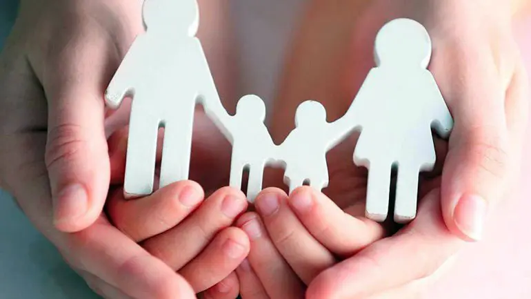 Buscan a familias que quieran “abrigar” a niñas y adolescentes de entre 10 y 17 años