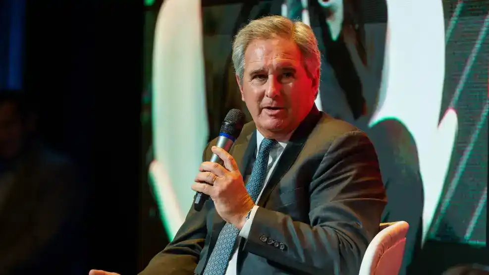 Milei pone a un hombre de JP Morgan en Cancillería.