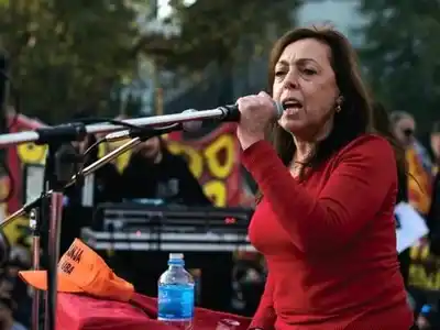 Ileana Celoto, secretaria general de la Asociación Gremial Docente de la Universidad de Buenos Aires (AGD – UBA).