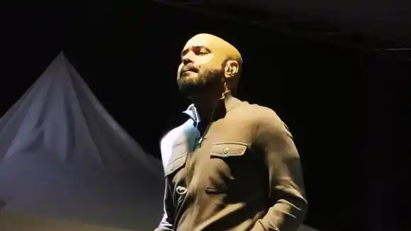 «Venezuela tendrá una fiesta»: Omar Enrique adelanta qué artistas vendrán en 2024 (video)