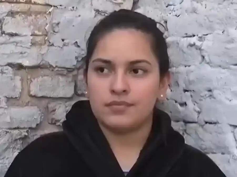 Detuvieron a la sobrina de hombre que manejó la camioneta blanca