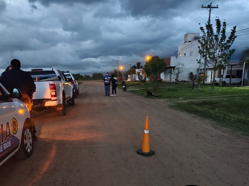 Accidente de tránsito en San Salvador: dos hombres hospitalizados tras perder el control de una moto