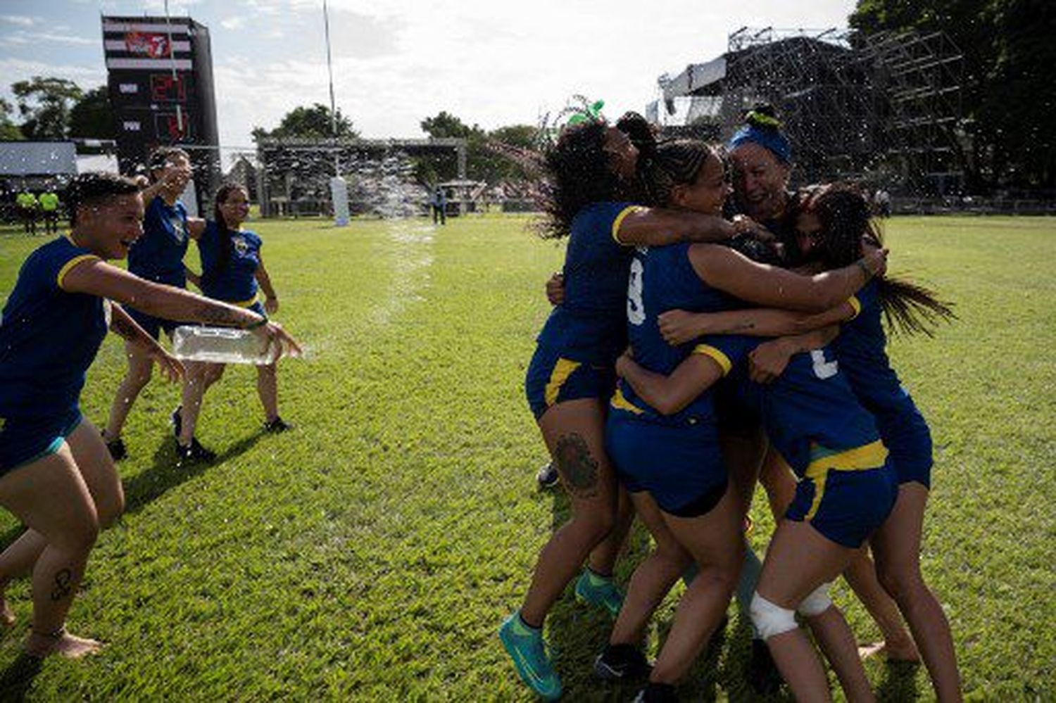 Por primera vez, la Fundación Santa Teresa organiza un torneo femenino de rugby penitenciario como parte del programa Alcatraz, que tiene como objetivo que las mujeres privadas de libertad se reintegren a la sociedad civil.