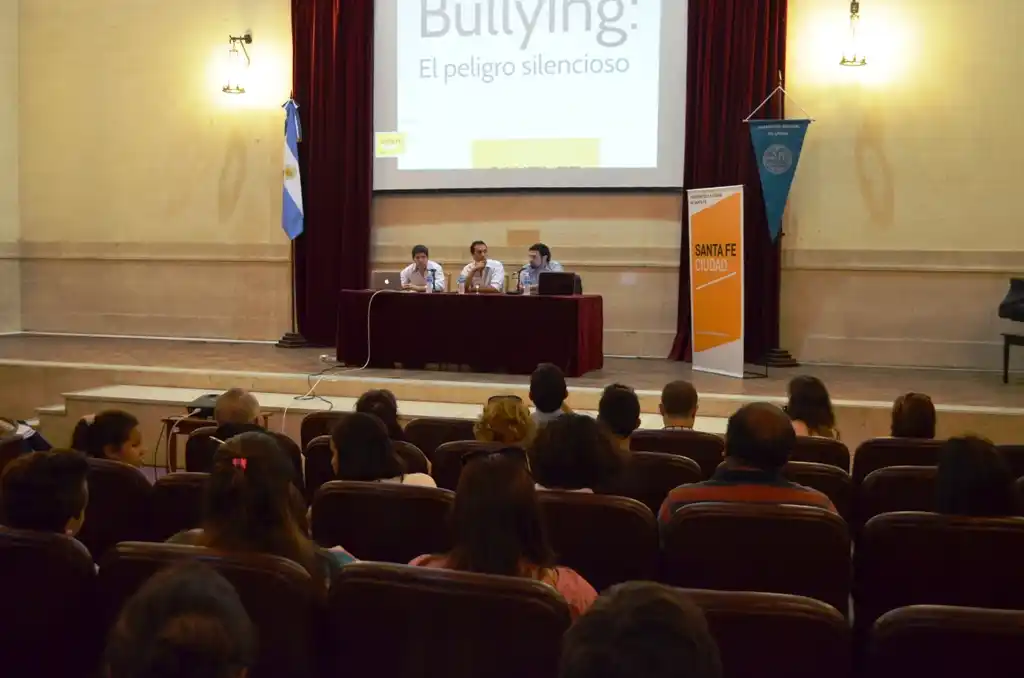 Ciberbullying: el 30 % de los adolescentes se sintió perjudicado por otro en internet