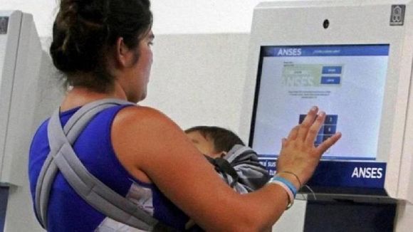 Nuevos montos de ANSES desde marzo y bono extraordinario de Ayuda Escolar