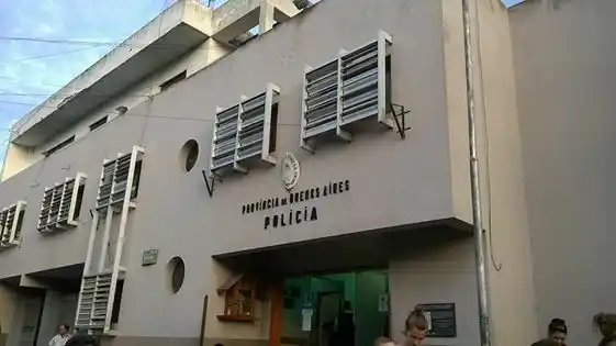 Burzaco: Balean a comerciante chino durante asalto a un supermercado