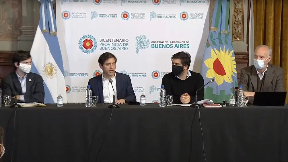 Kicillof sostuvo que en esta nueva etapa «el mensaje es el mismo: quedate en casa»