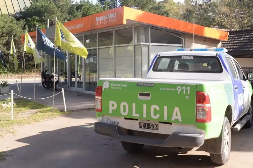 Siguen libres los tres policías acusados por el múltiple abuso a una compañera en Pinamar