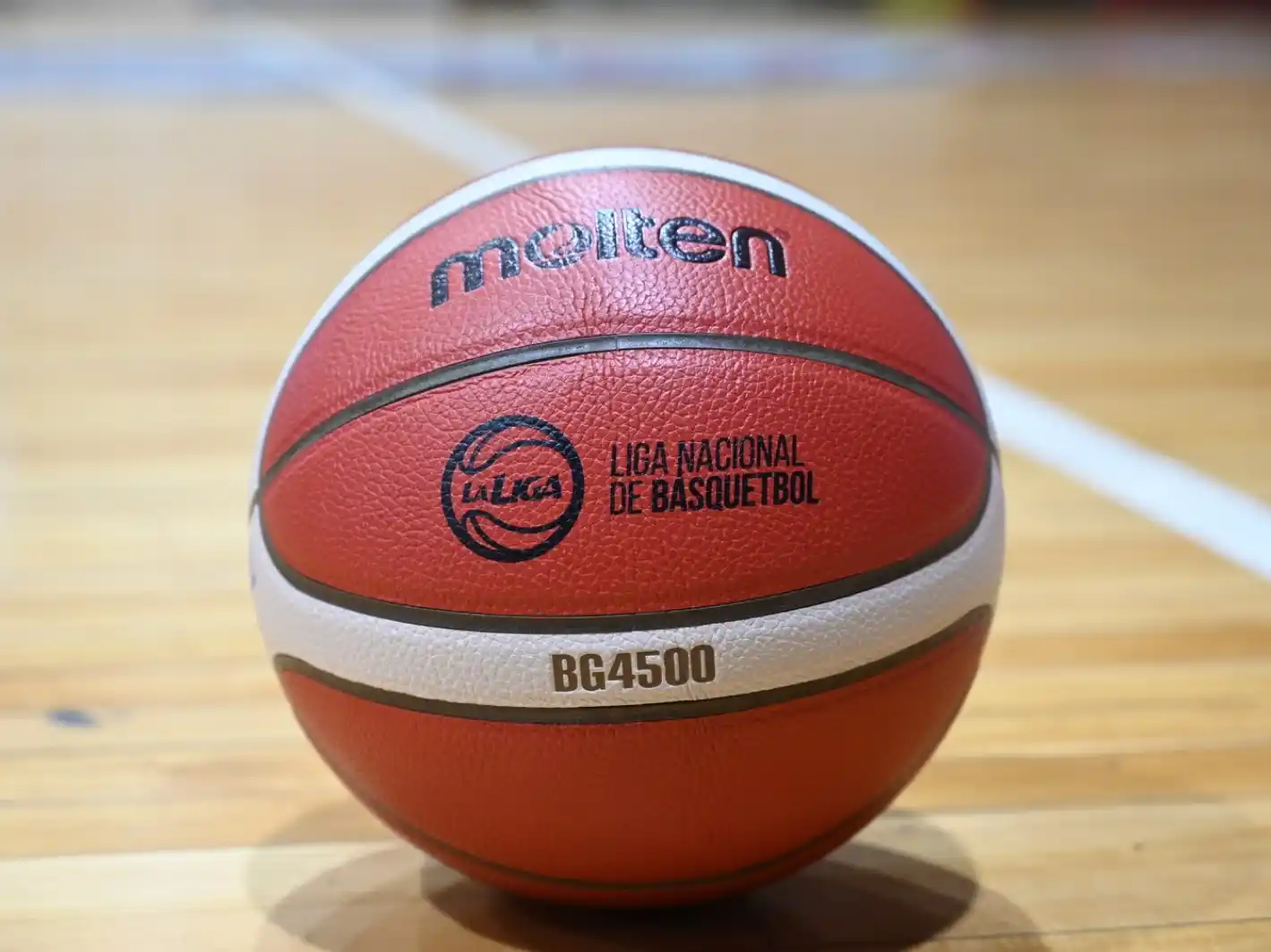 Vuelve el Torneo Asociativo de Primera División con homenaje a Mica Romani y Beto Grecco