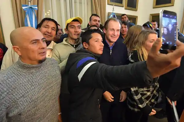El gobierno becó a jóvenes para que se capaciten en distintos oficios