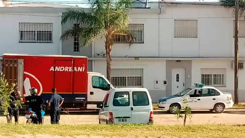 Encapuchados robaron una millonaria suma de dinero en asalto a una distribuidora