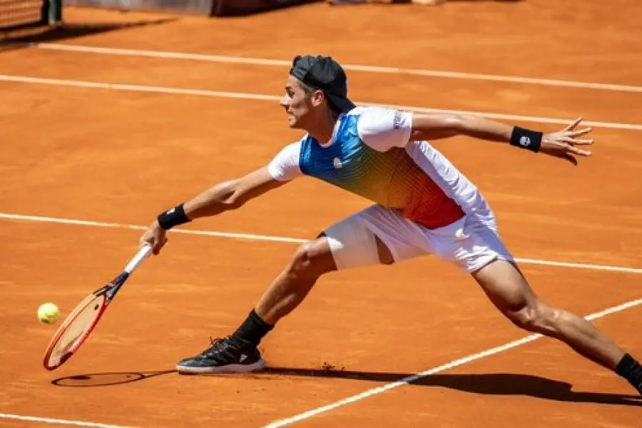Báez, Coria y Carabelli avanzaron a los octavos del Argentina Open