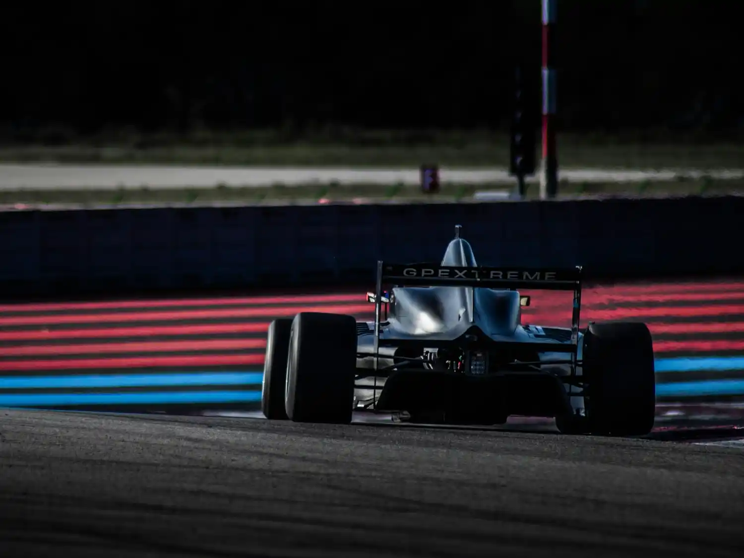 ¡La fe intacta! Colapinto afronta Hungría con una moral inquebrantable