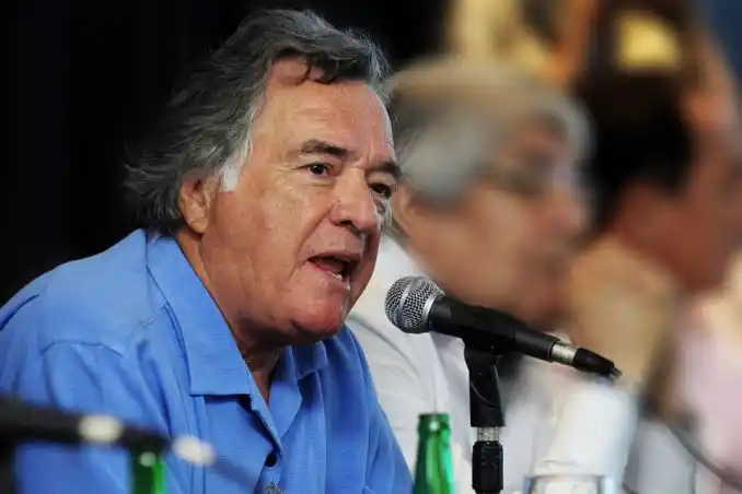 Barrionuevo, polémico: "Con los militares había diálogo y se podía negociar"