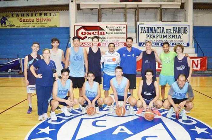 Ferro recibe a Social y Deportivo San José, en su primer amistoso