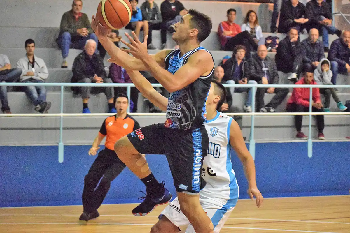 Unión tiene un doble cruce con el líder
