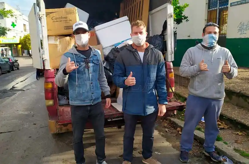 Videos: "Lele" Usuna, de las olas a los barrios en cruzada solidaria