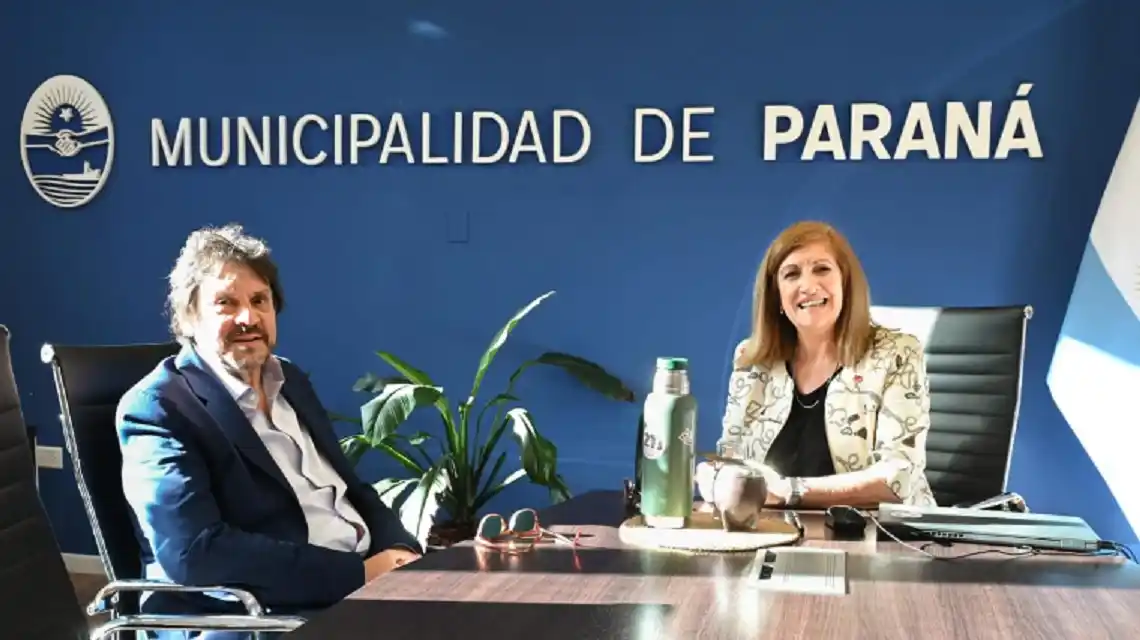 La intendenta Rosario Romero recibió al escritor Felipe Pigna