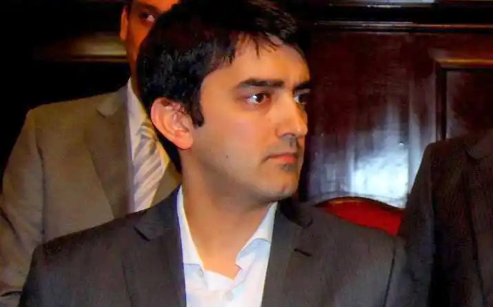 El massimo reclama a Vidal que baje los impuestos a las tarifas de luz