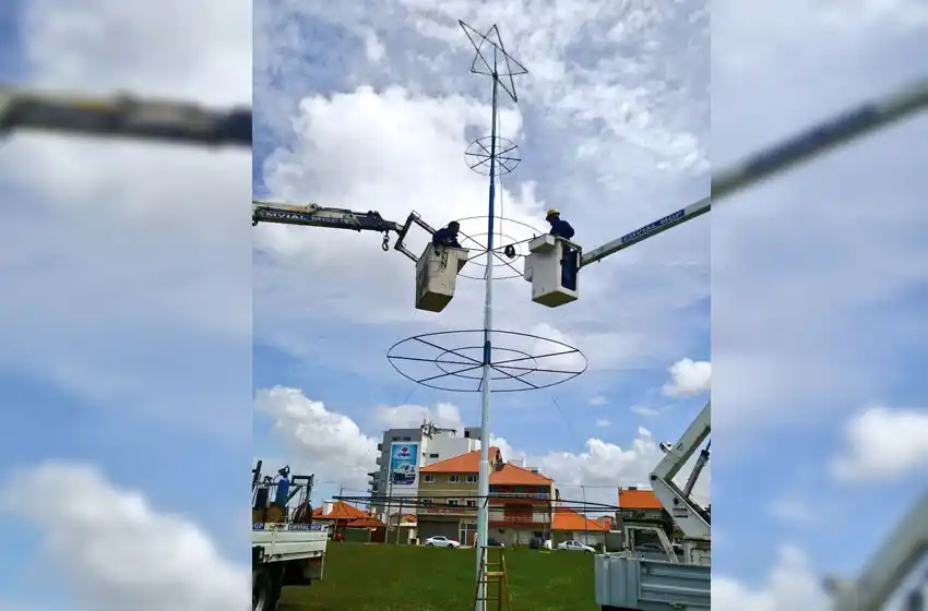 Este viernes, el Municipio encenderá su "arbolito navideño"