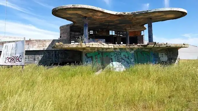El proyecto subraya que el edificio no solo posee valor arquitectónico, sino también cultural e identitario.