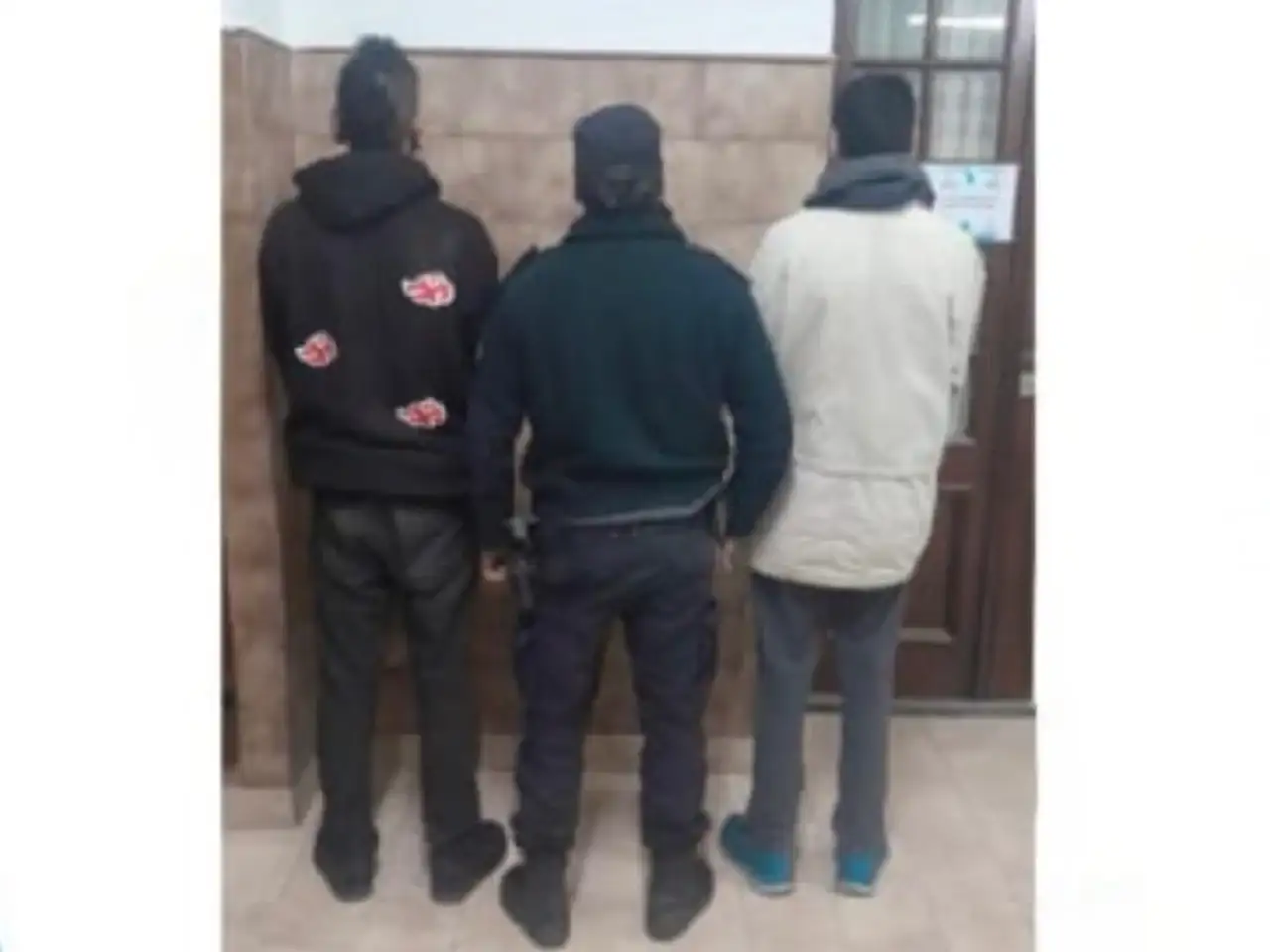 Los sujetos, de 27 y 29 años, fueron  trasladados a la Comisaria Primera y puestos a disposición del Juzgado Correccional Nº 1 de Tandil.