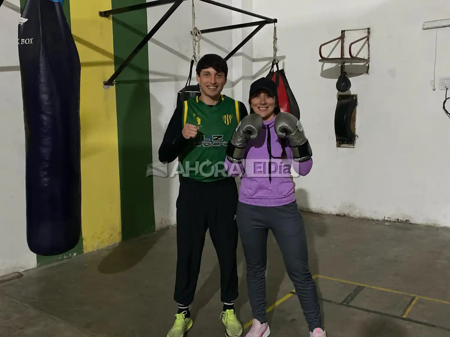 Lucas Traversa y su pupila Julieta Boloque, quien se convertirá en boxeadora profesional.