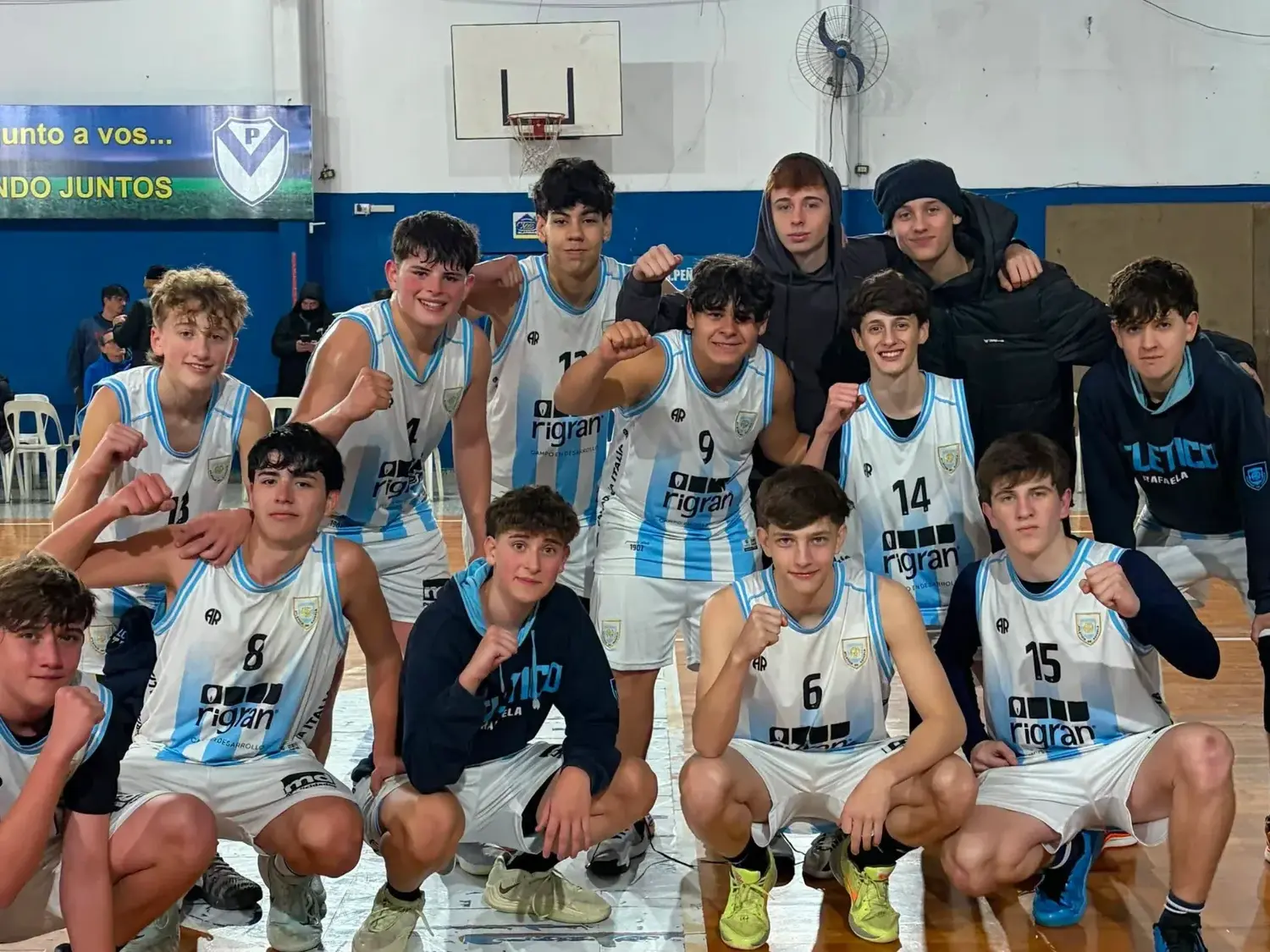La U15 de la Crema. Foto:AR