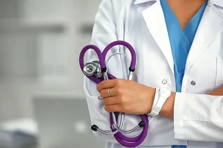 Médicos santafesinos a favor de cobrar copagos para llegar a los $6.000 por consulta