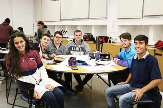 Olimpiada en electromecánica: alumnos de la Técnica Nº 2 se destacaron a nivel nacional