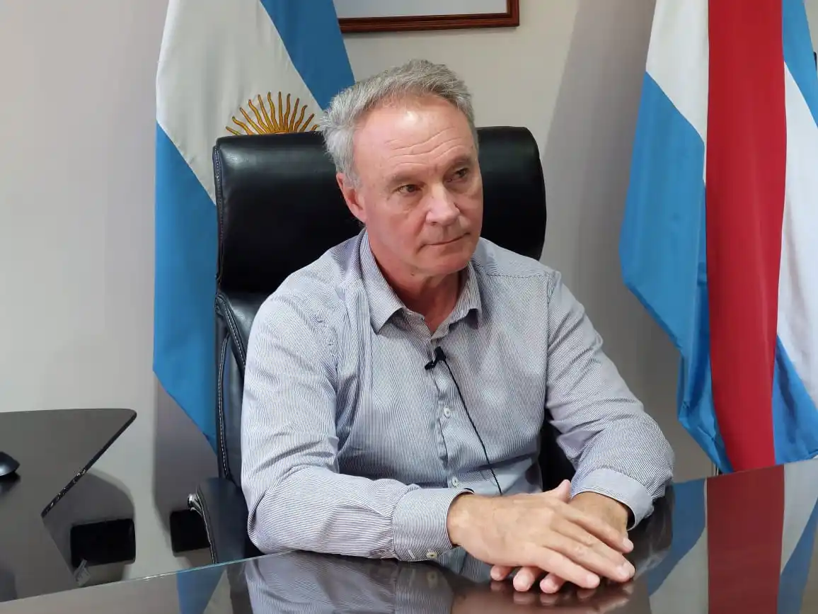 “No debemos perder el tren del siglo XXI” destacó Schneider