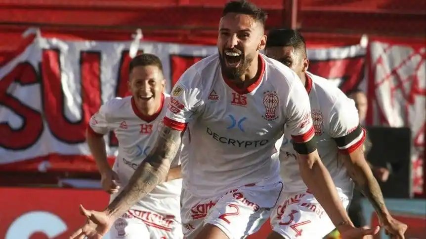 Huracán derrotó a Patronato y escaló en la Liga Profesional