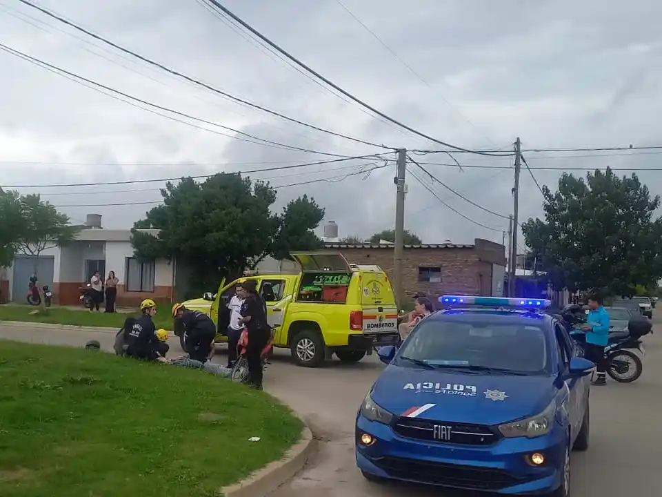 Servicios de emergencia trabajaron en el lugar.